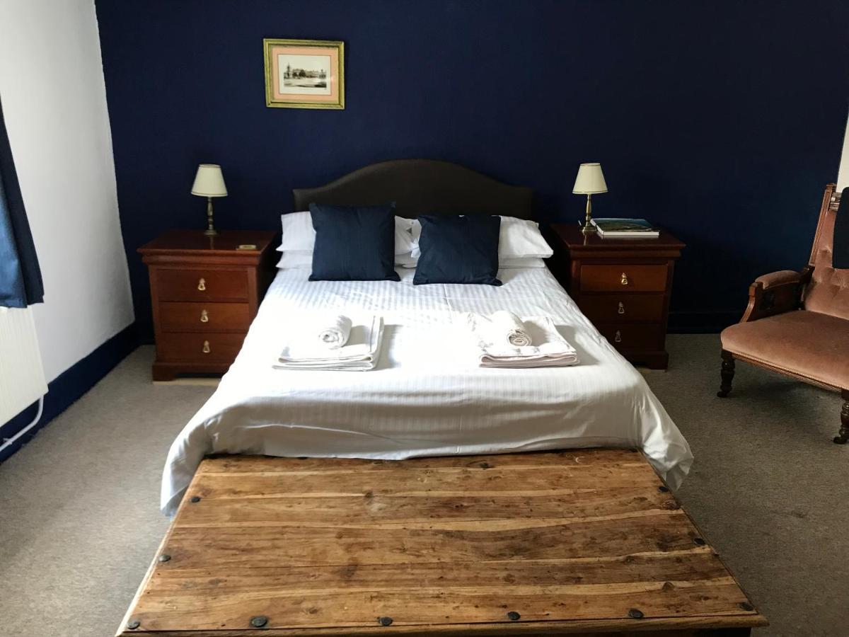 The White Bear Bed and Breakfast Devizes Εξωτερικό φωτογραφία