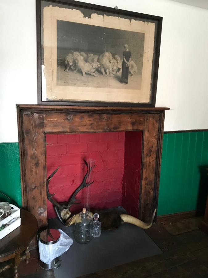 The White Bear Bed and Breakfast Devizes Εξωτερικό φωτογραφία