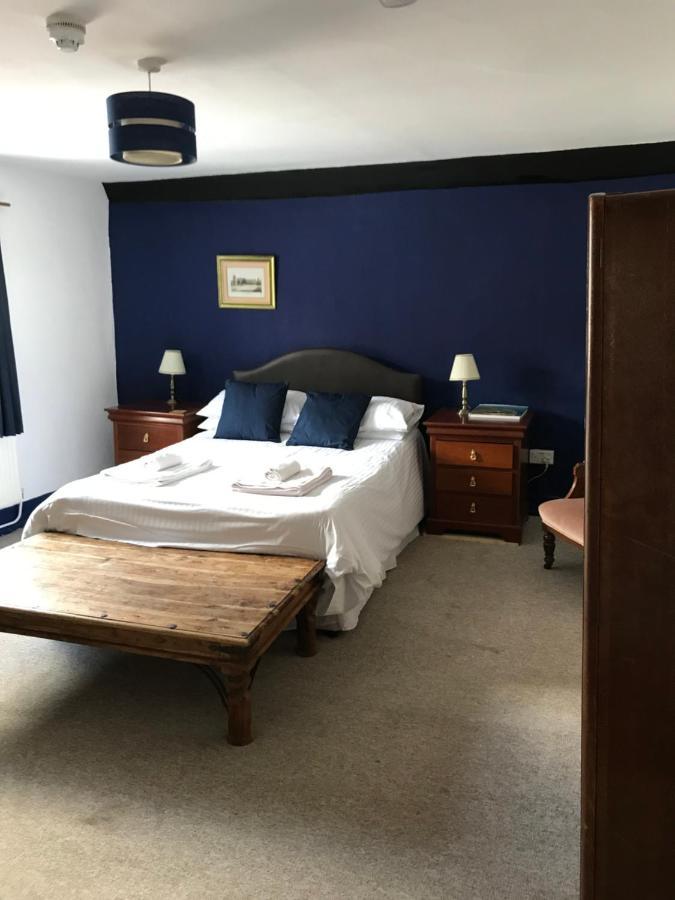 The White Bear Bed and Breakfast Devizes Εξωτερικό φωτογραφία
